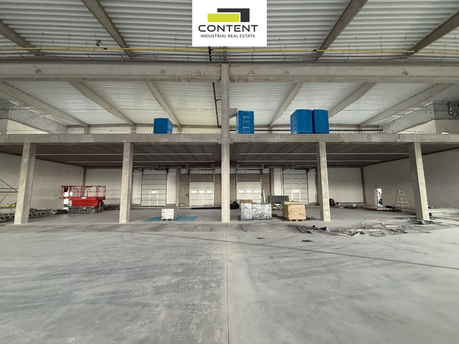 Pronájem skladu, výrobních prostor  3044 m², Jihlava, D1,