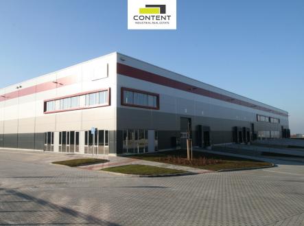 Pronájem - skladovací prostor, 1 696 m²