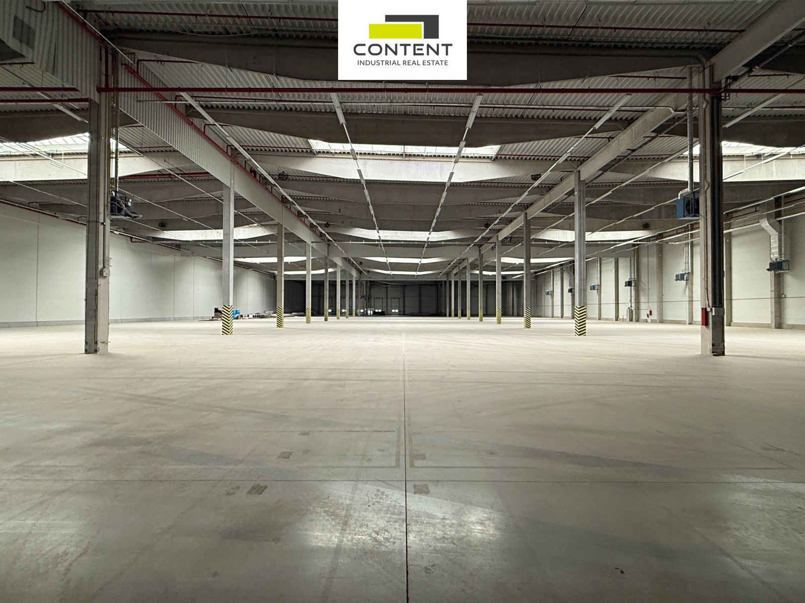 Pronájem skladu, výrobních prostor 20.459 m², Hrušky, D2