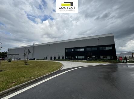 Pronájem - skladovací prostor, 8 890 m²