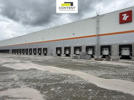 Pronájem - skladovací prostor, 11 500 m²