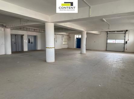 Pronájem - skladovací prostor, 3 000 m²