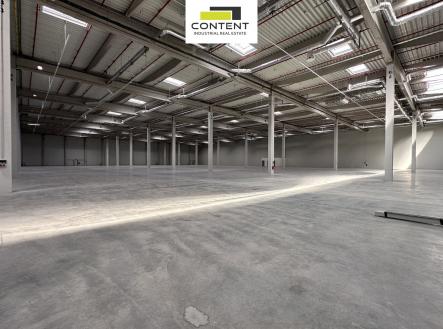 Pronájem - skladovací prostor, 5 000 m²