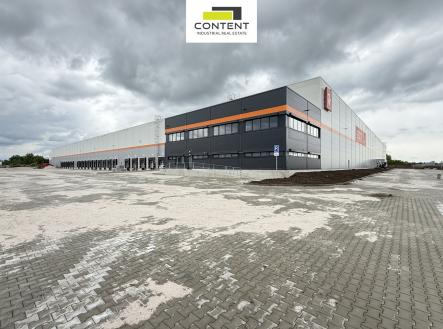 Pronájem - výrobní prostor, 11 000 m²