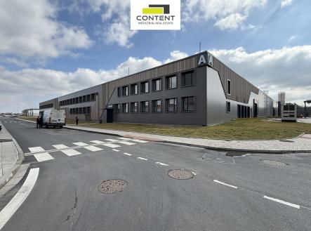 Pronájem - skladovací prostor, 36 000 m²