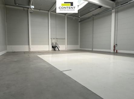 Pronájem - výrobní prostor, 824 m²