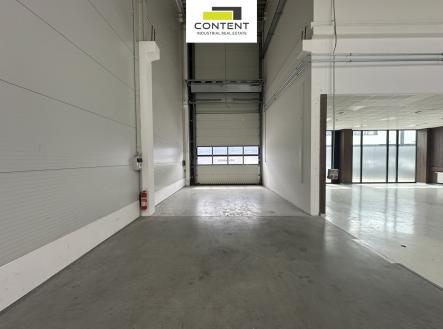 Pronájem - výrobní prostor, 824 m²