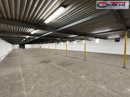 Pronájem - výrobní prostor, 745 m²