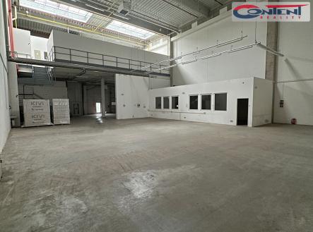 Pronájem - skladovací prostor, 5 346 m²