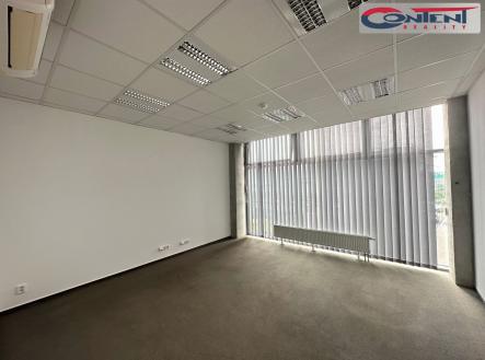Pronájem - kanceláře, 245 m²