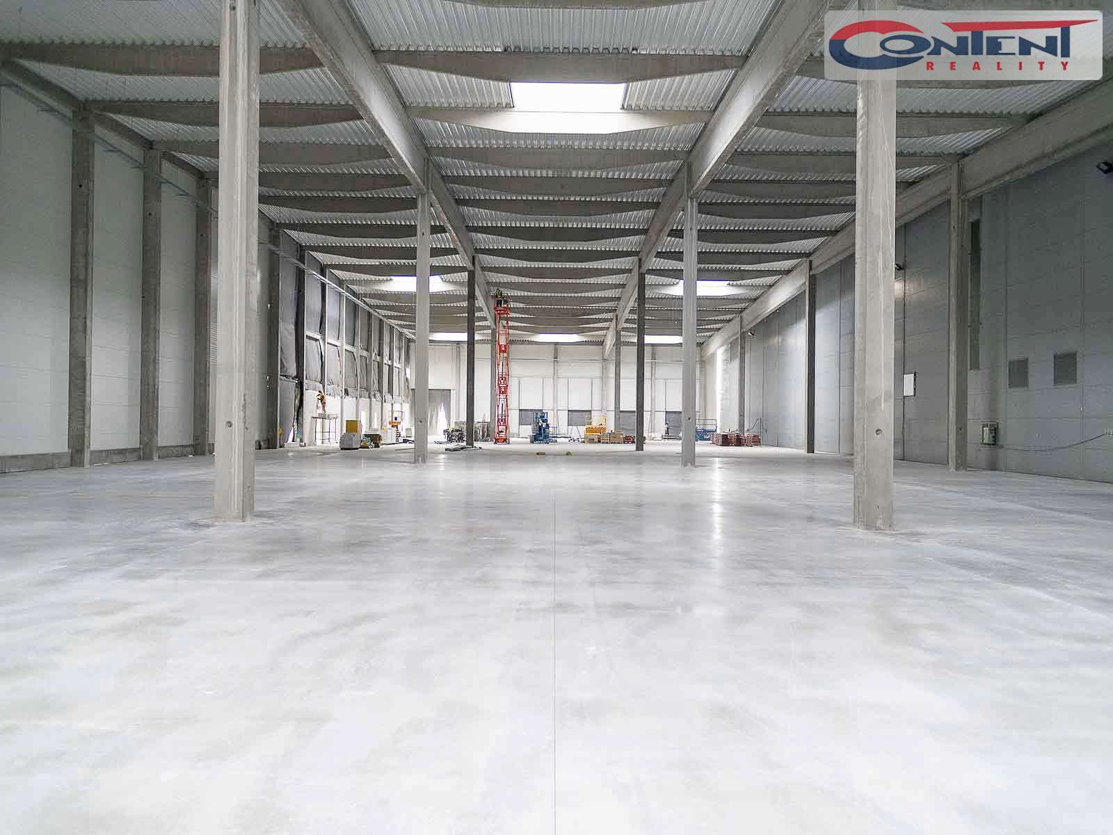 Pronájem skladu/výrobních prostor 5.325 m², Divišov - dálnice D1