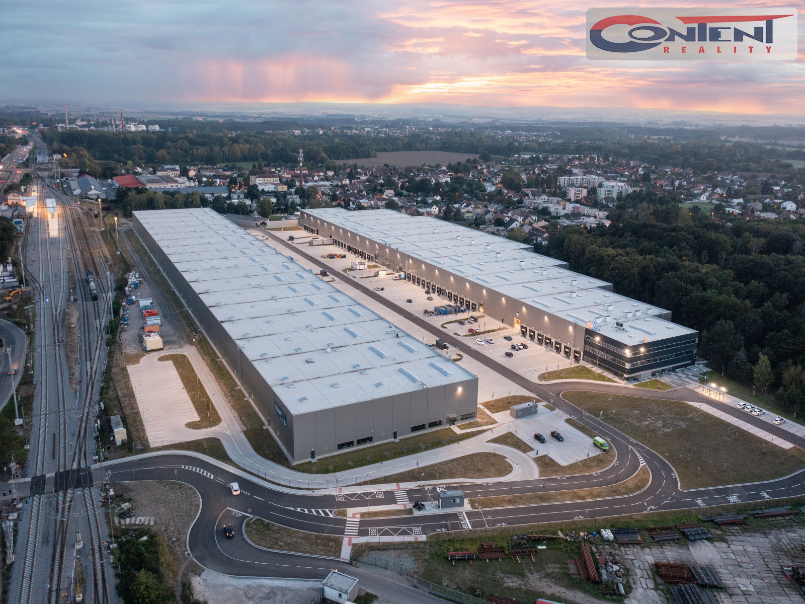 Pronájem skladu / výrobních prostor 12.000 m², Pardubice
