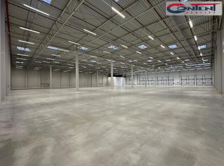 Pronájem - skladovací prostor, 6 800 m²