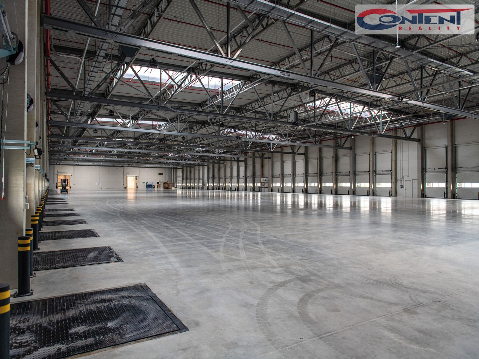Pronájem skladu, výrobních prostor 2.563 m², Ostrava - Poruba, dálnice D1