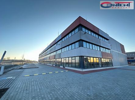 Pronájem - výrobní prostor, 2 460 m²