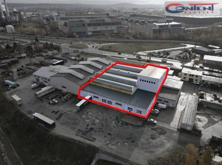 Pronájem - výrobní prostor, 2 735 m²