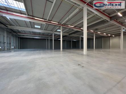 Pronájem - skladovací prostor, 3 500 m²