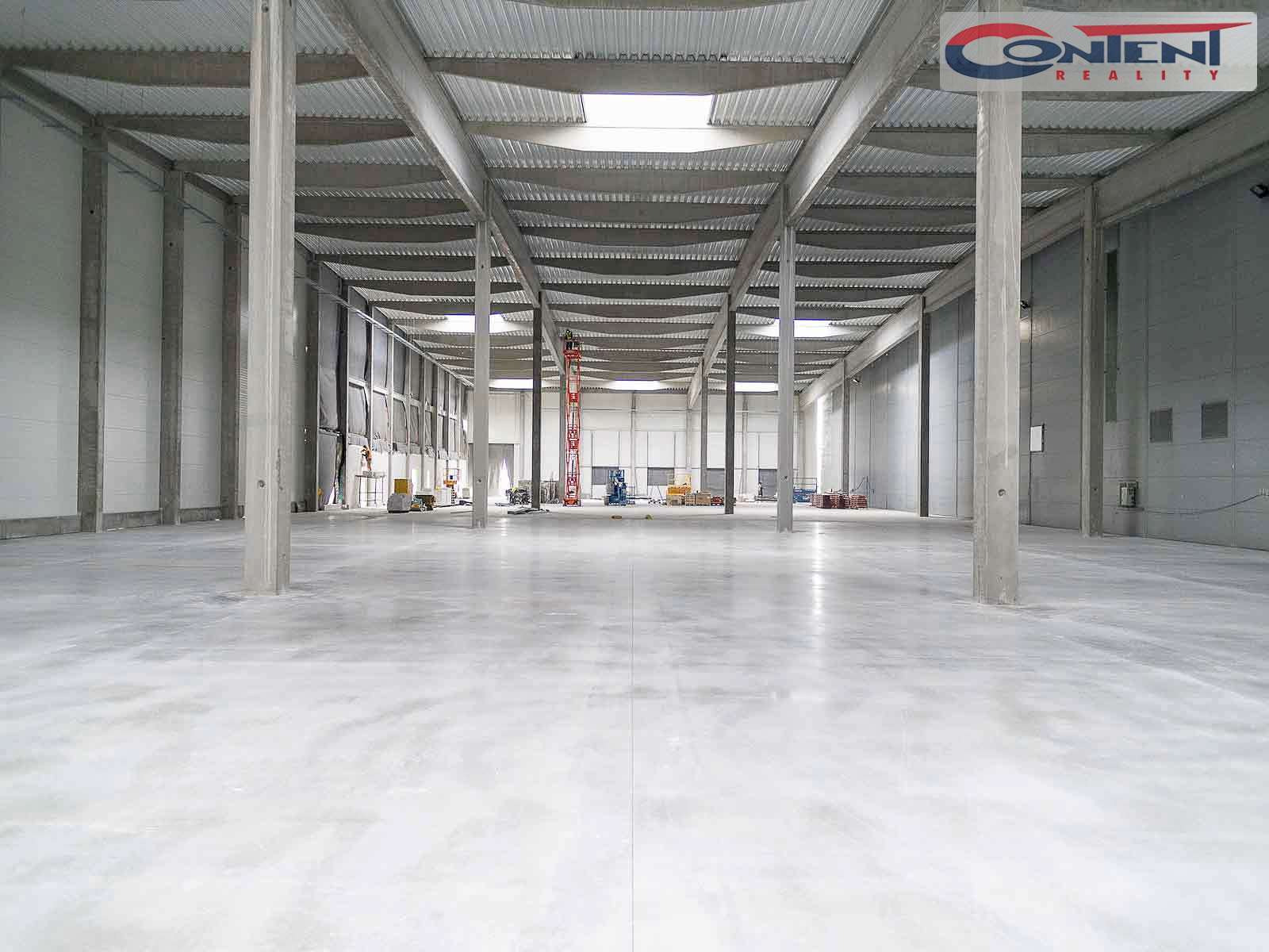 Pronájem skladu, výrobních prostor 5.325 m², Divišov - dálnice D1