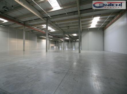 Pronájem - skladovací prostor, 4 822 m²