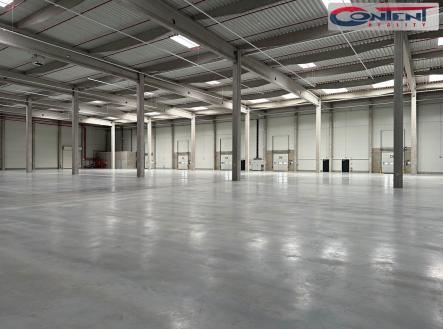 Pronájem - skladovací prostor, 20 000 m²