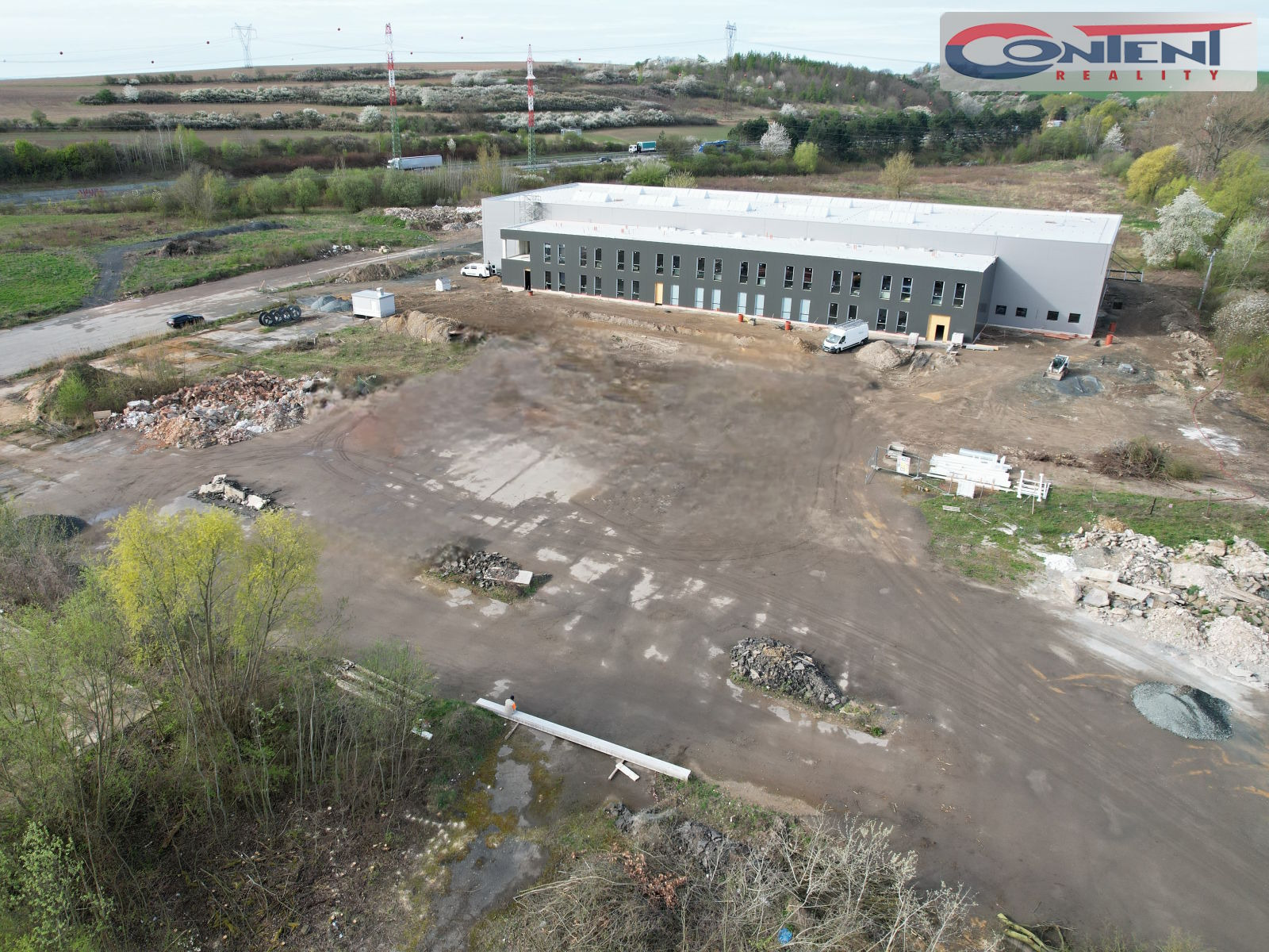 Prodej stavebního pozemku s UR 11.529 m², Mochov