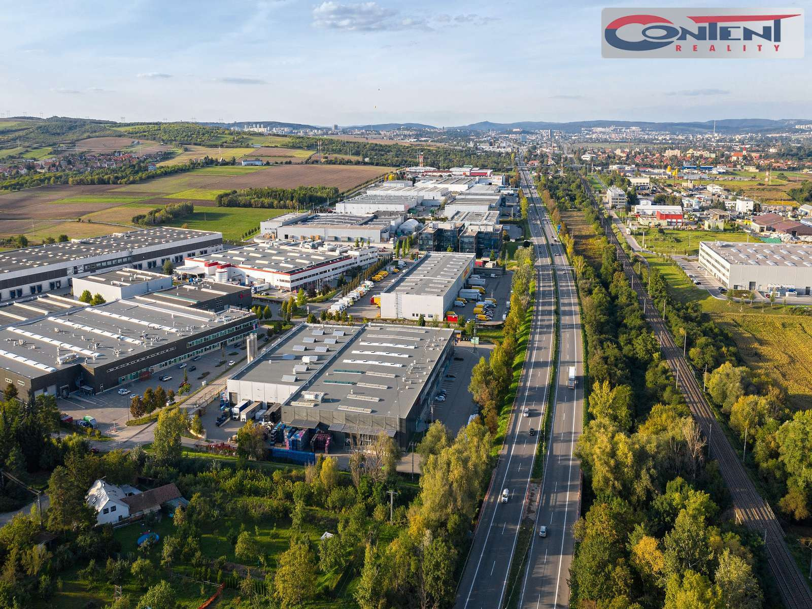 Pronájem skladu, výrobních prostor 6.000 m², Brno - Modřice, E461
