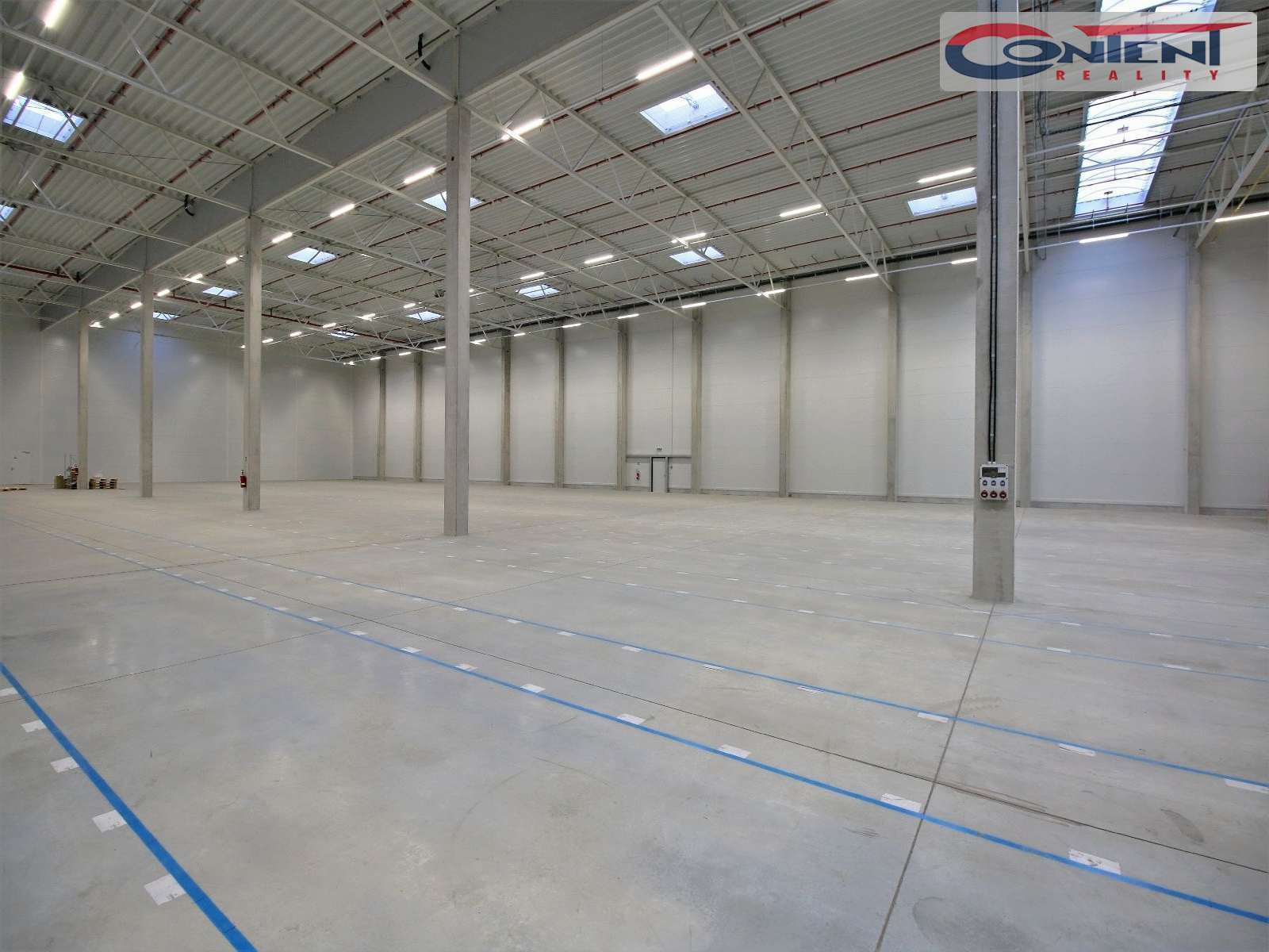 Pronájem skladu, výrobních prostor 7.500 m², Humpolec, D1 