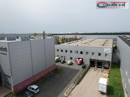 Pronájem - výrobní prostor, 2 695 m²