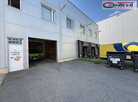 Pronájem - výrobní prostor, 2 695 m²