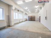 Pronájem - výrobní prostor, 3 400 m²