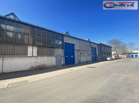 Pronájem - skladovací prostor, 2 000 m²