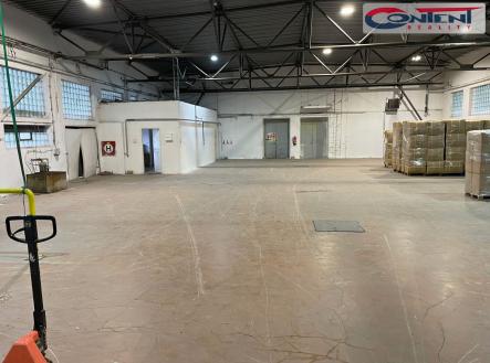 Pronájem - výrobní prostor, 425 m²