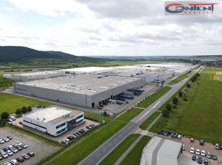 Pronájem - skladovací prostor, 2 249 m²