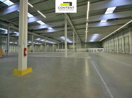 Pronájem - skladovací prostor, 11 800 m²