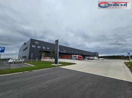 Pronájem - skladovací prostor, 3 000 m²