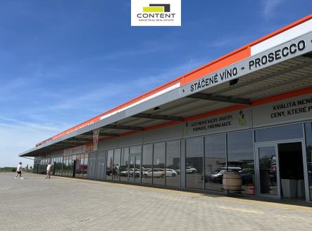 Pronájem - obchodní prostor, 395 m²