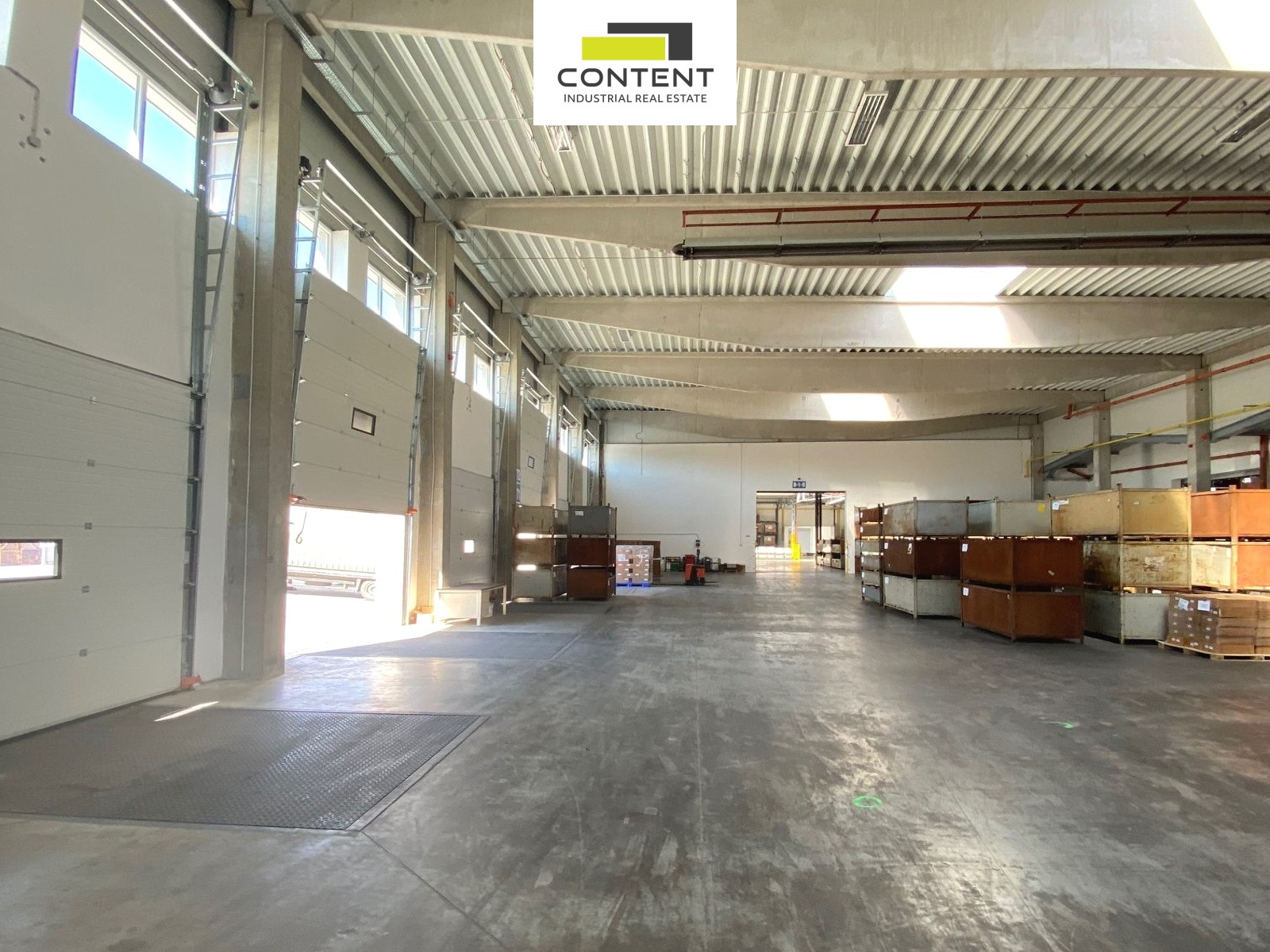 Pronájem skladu, výrobních prostor 12.000 m², Praha - východ, Čelákovice