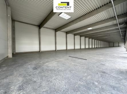 Pronájem - obchodní prostor, 370 m²