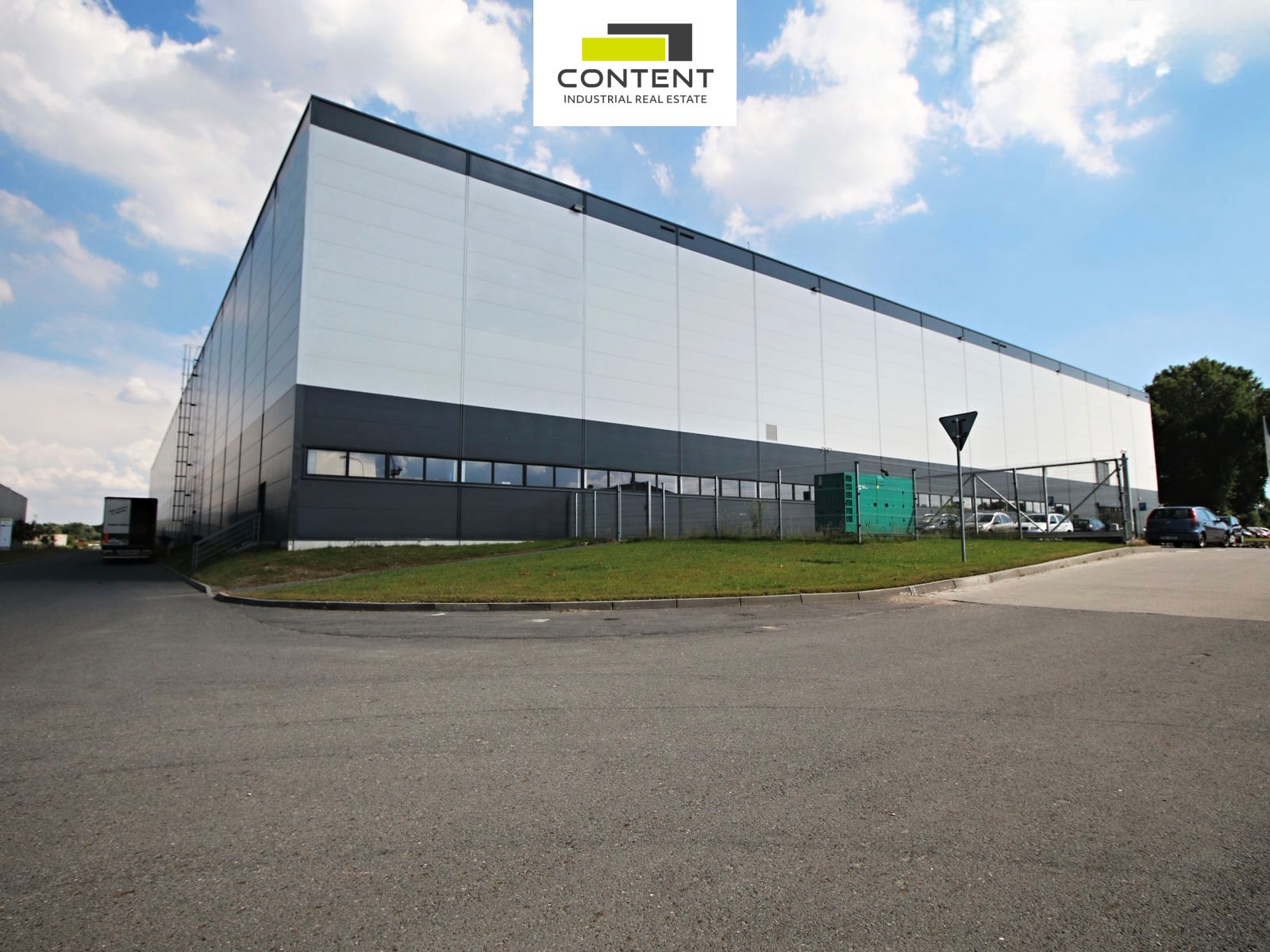 Pronájem skladu, výrobních prostor 9.368 m², Solnice