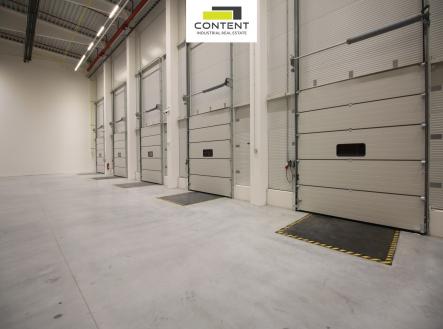 Pronájem - skladovací prostor, 5 920 m²