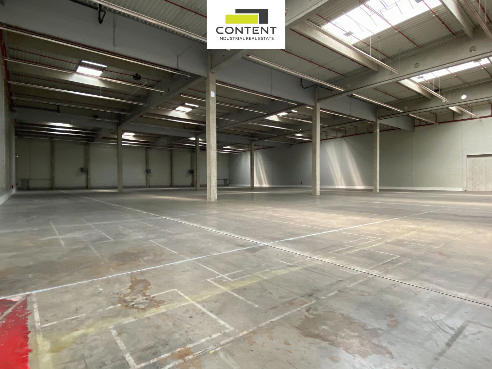 Pronájem skladu, výrobních prostor 5.000 m², Louny, D7