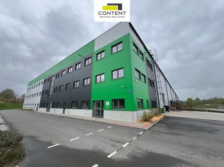 Pronájem - skladovací prostor, 900 m²