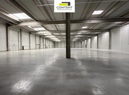 Pronájem - skladovací prostor, 3 300 m²