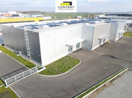 Pronájem - skladovací prostor, 874 m²
