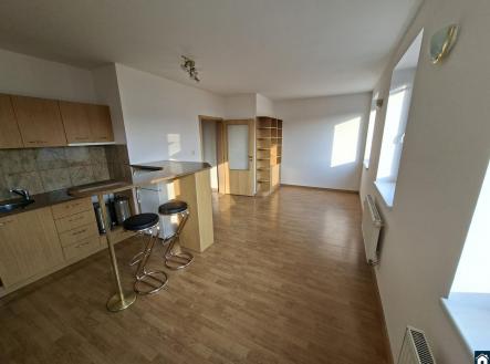 20260310_162539.jpg | Pronájem bytu, 1+kk, 33 m²