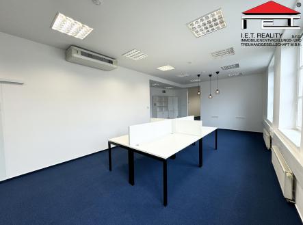 Pronájem - kanceláře, 149 m²
