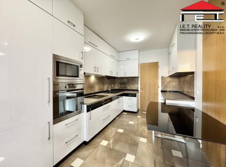 IMG_1981 | Prodej bytu, 4+1, 186 m²
