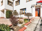Prodej - dům/vila, 332 m²