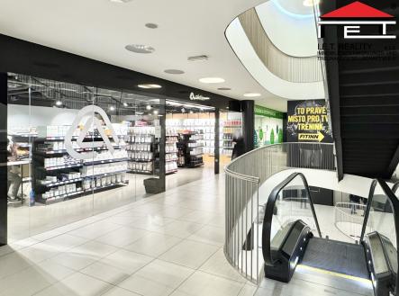 Pronájem - obchodní prostor, 111 m² obrázek