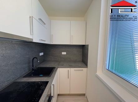 11 | Pronájem bytu, 2+1, 37 m²